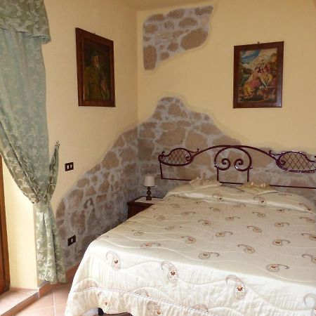 Casale San Pietro Bed & Breakfast Otricoli Ngoại thất bức ảnh