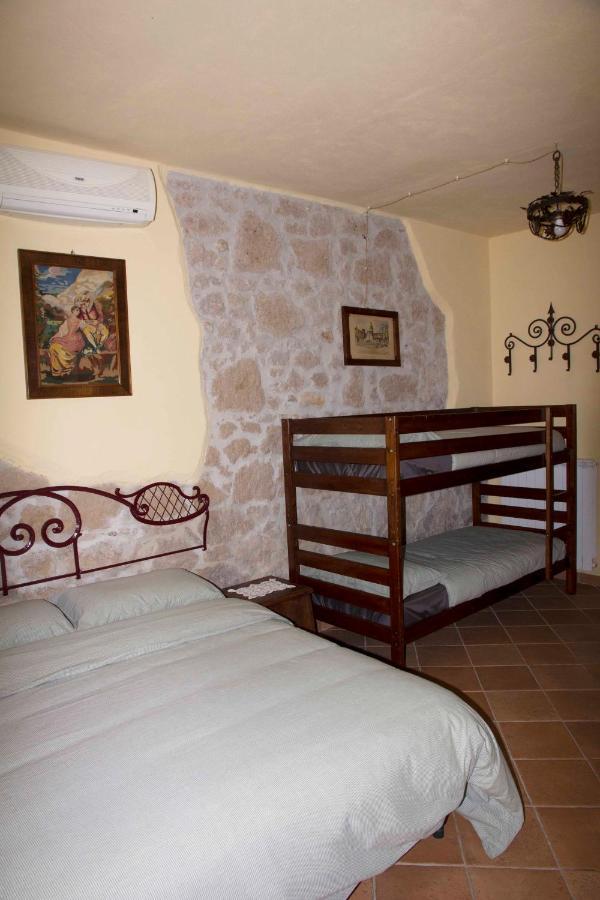 Casale San Pietro Bed & Breakfast Otricoli Ngoại thất bức ảnh